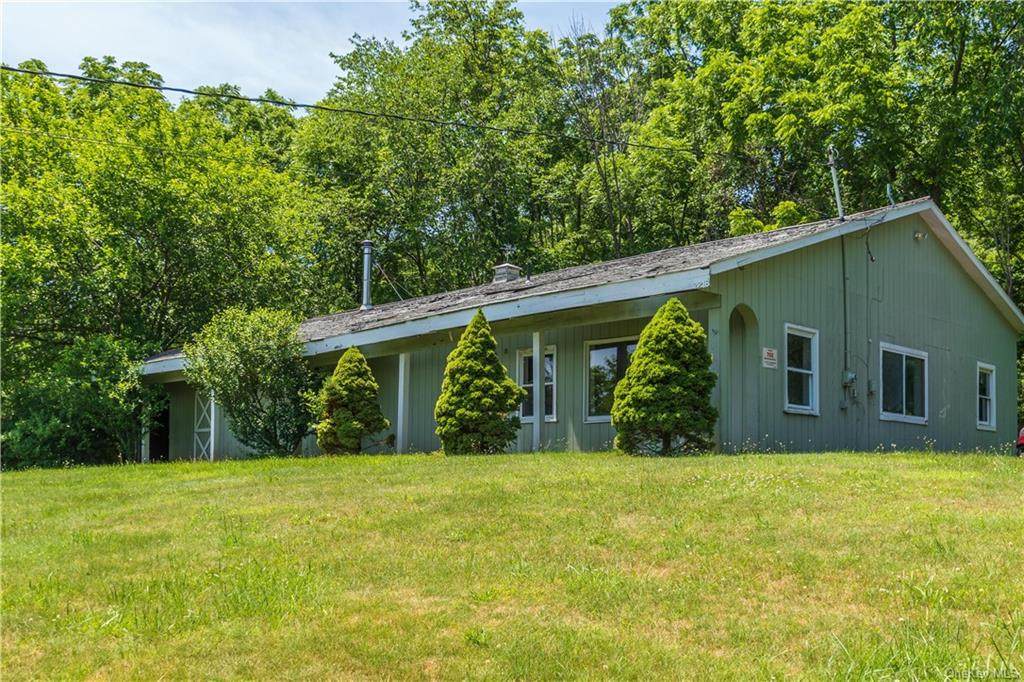 702 Mountain Road - Photo 1