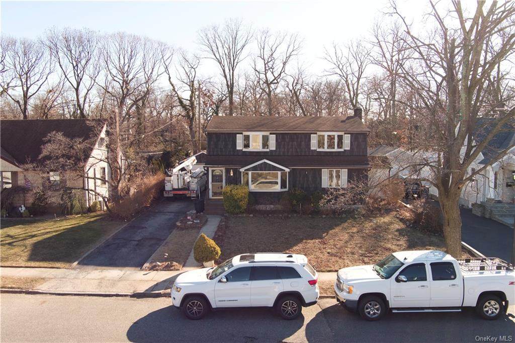 988 Southern Drive - Photo 1