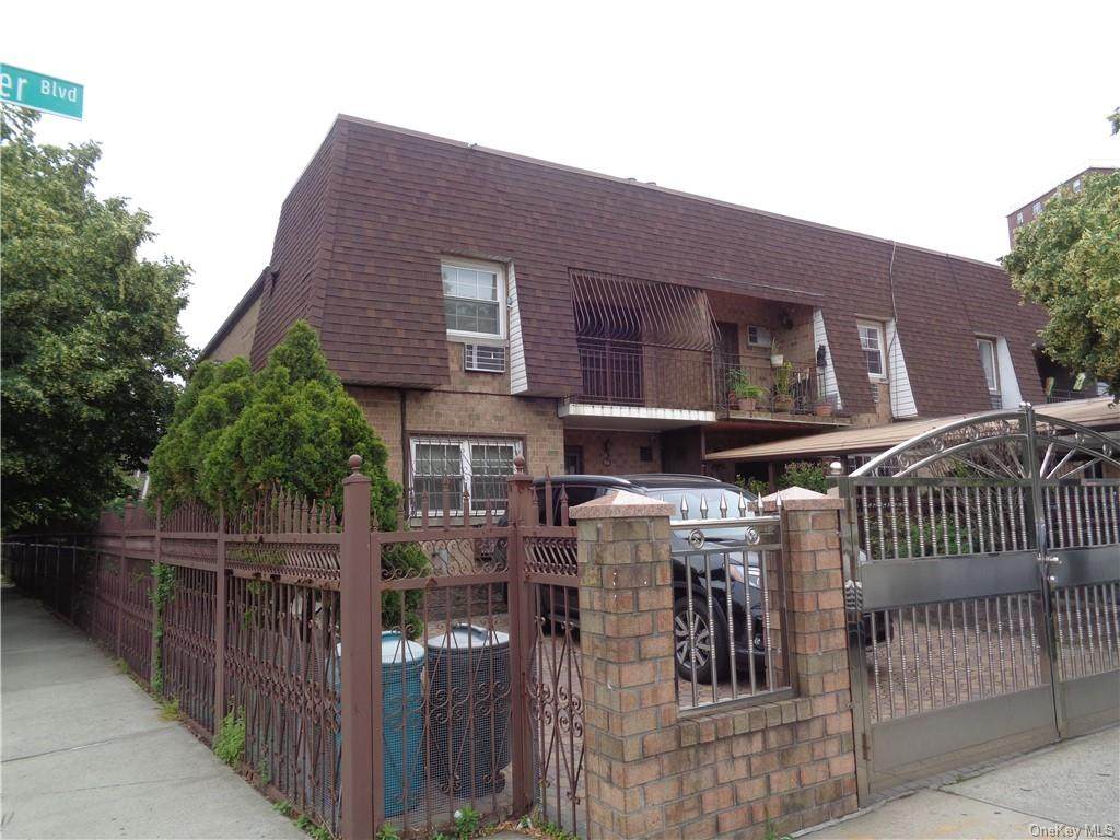 1846 Bruckner Boulevard - Photo 1