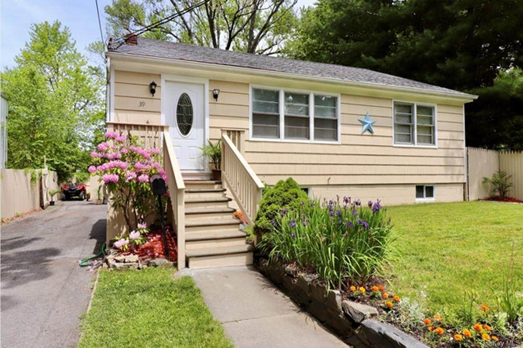 39 Maple Street - Photo 1