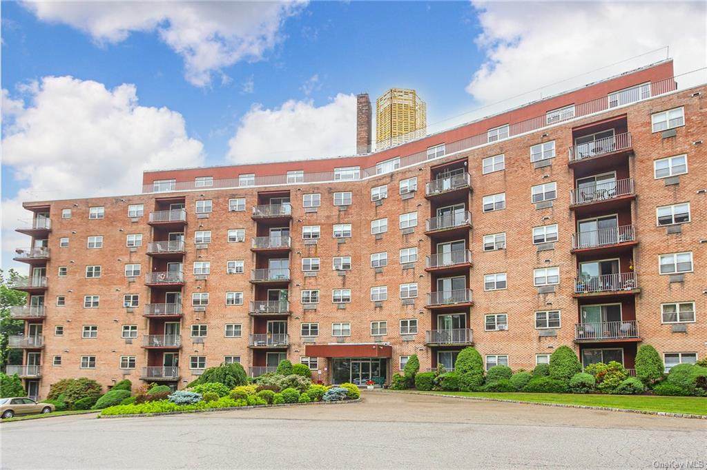 1 Lakeview Drive - Photo 1