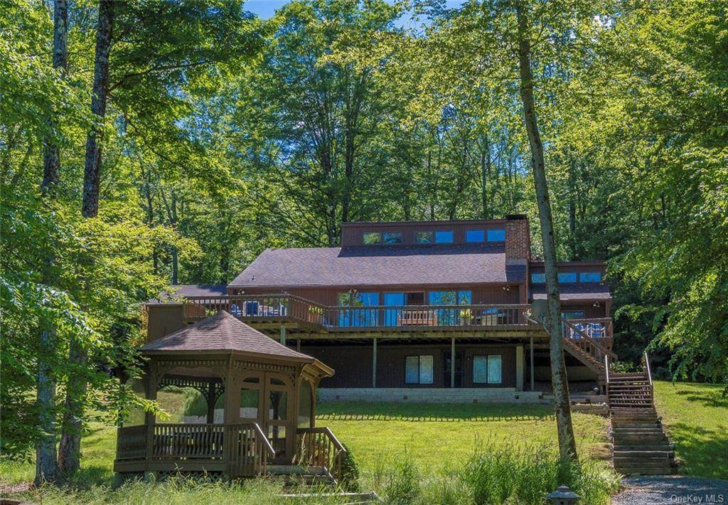 52 Oxford Drive - Photo 1