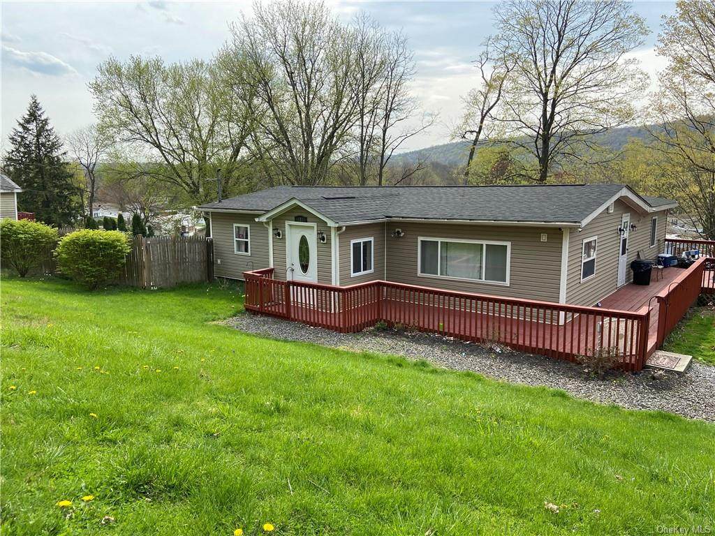 101 Hutchinson Avenue - Photo 1