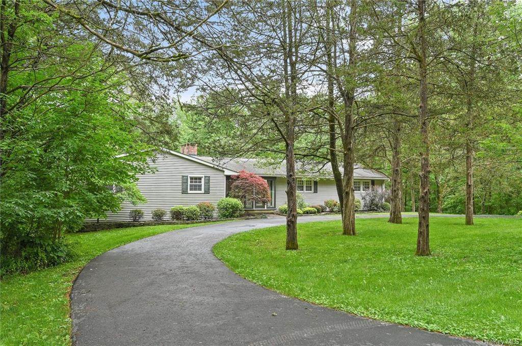 20 Cedar Ridge Road - Photo 1