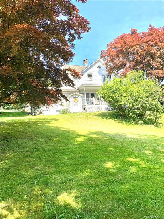 27 Hudson Terrace - Photo 1