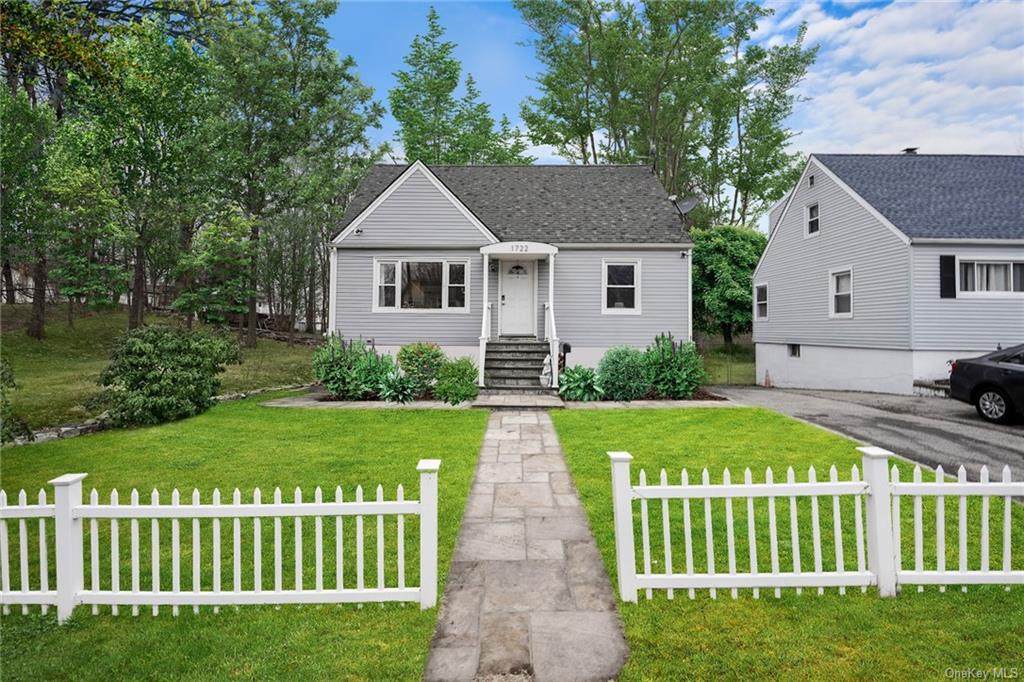 1722 Westchester Avenue - Photo 1