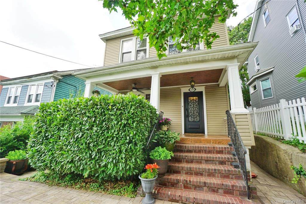 119 Scribner Avenue - Photo 1