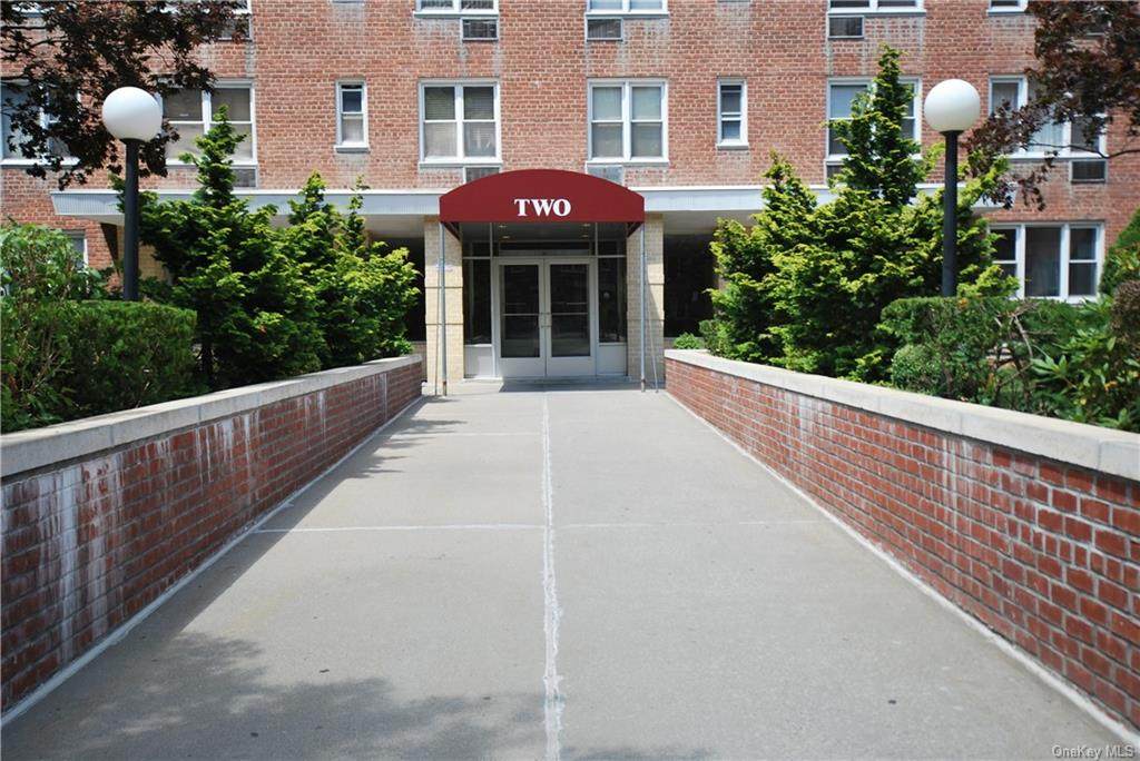 2 Sadore Lane - Photo 1