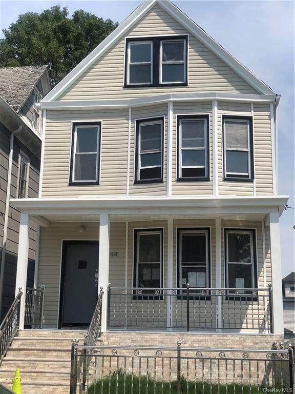 44 Alexander Avenue - Photo 1