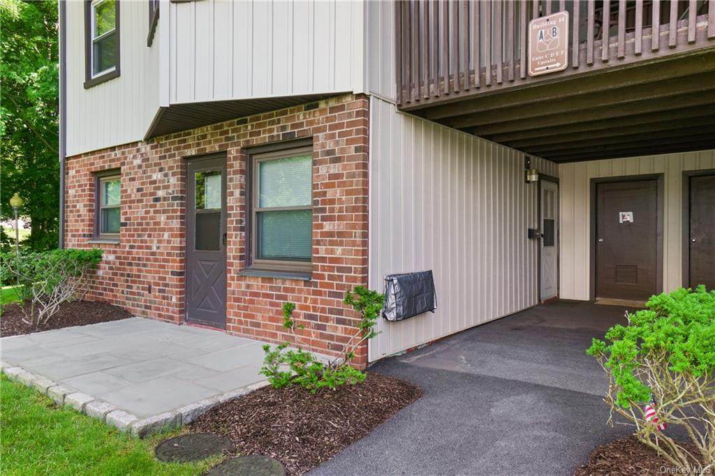 14 Essex Place - Photo 1