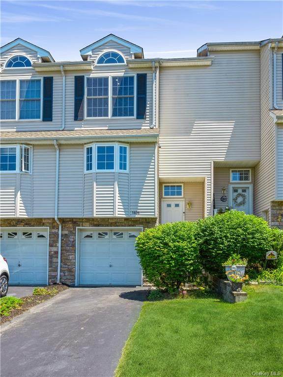 1606 Pondview Loop - Photo 1