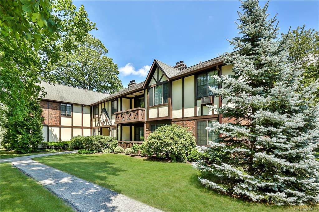 21 Foxwood Drive - Photo 1