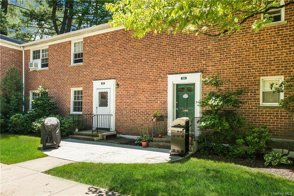 13 Fieldstone Drive - Photo 1