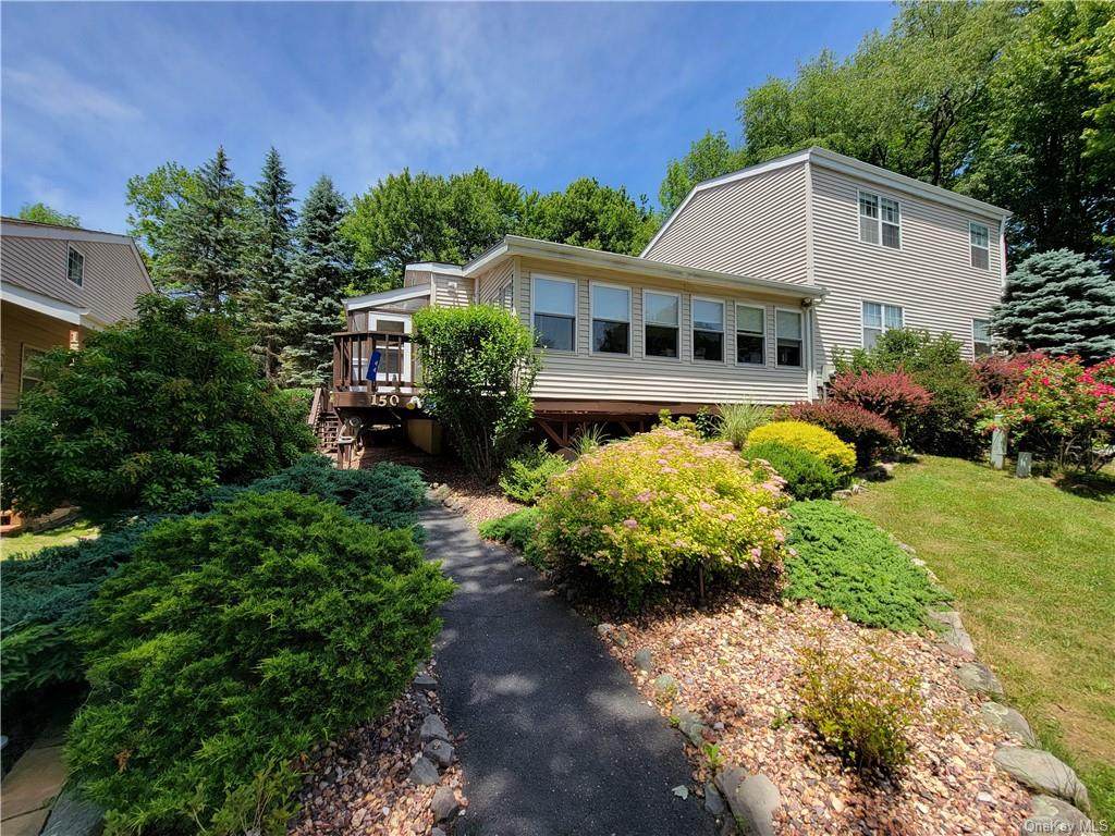 44 Clearwater Drive - Photo 1