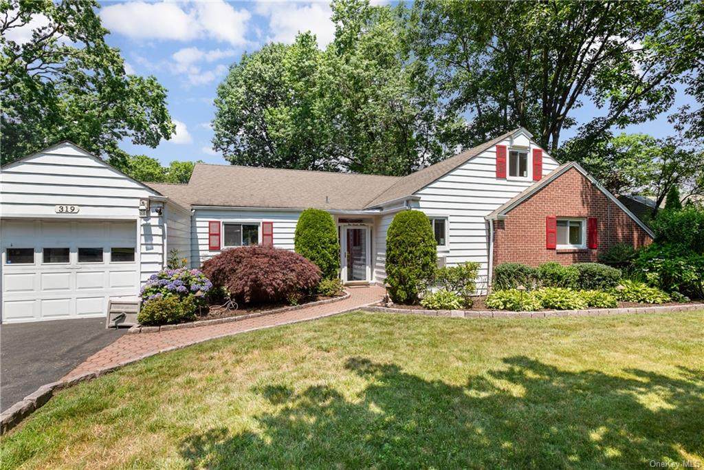319 Davenport Avenue - Photo 1
