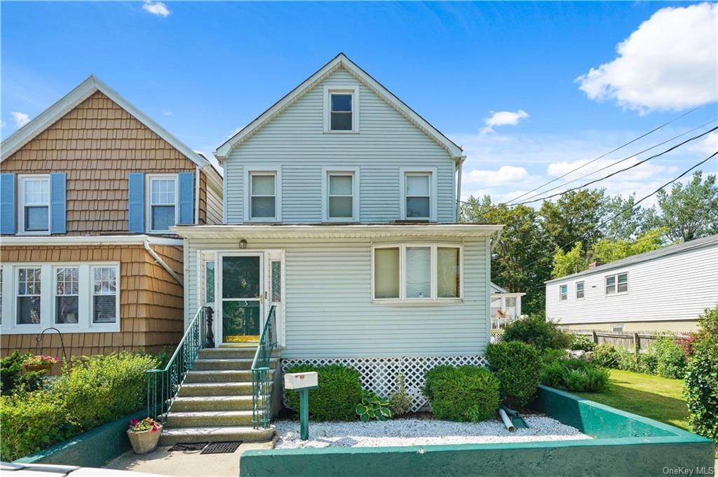 106 Ditmars Street - Photo 1