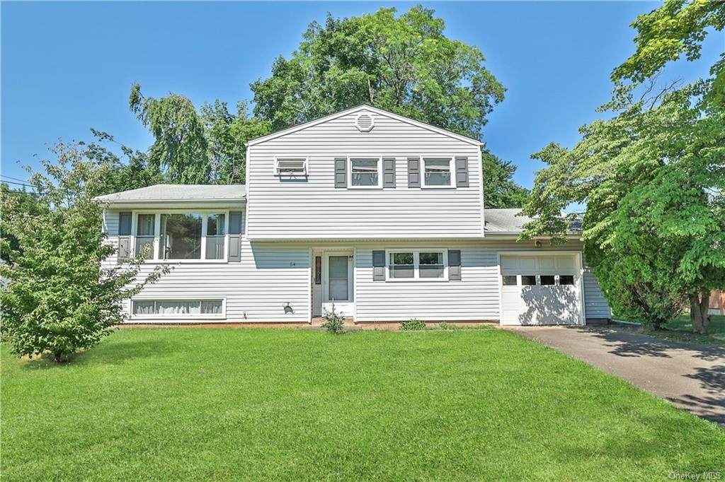 54 Chestnut Oval - Photo 1