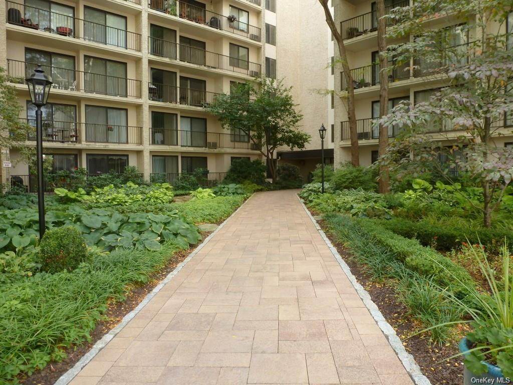 150 Overlook Avenue - Photo 1
