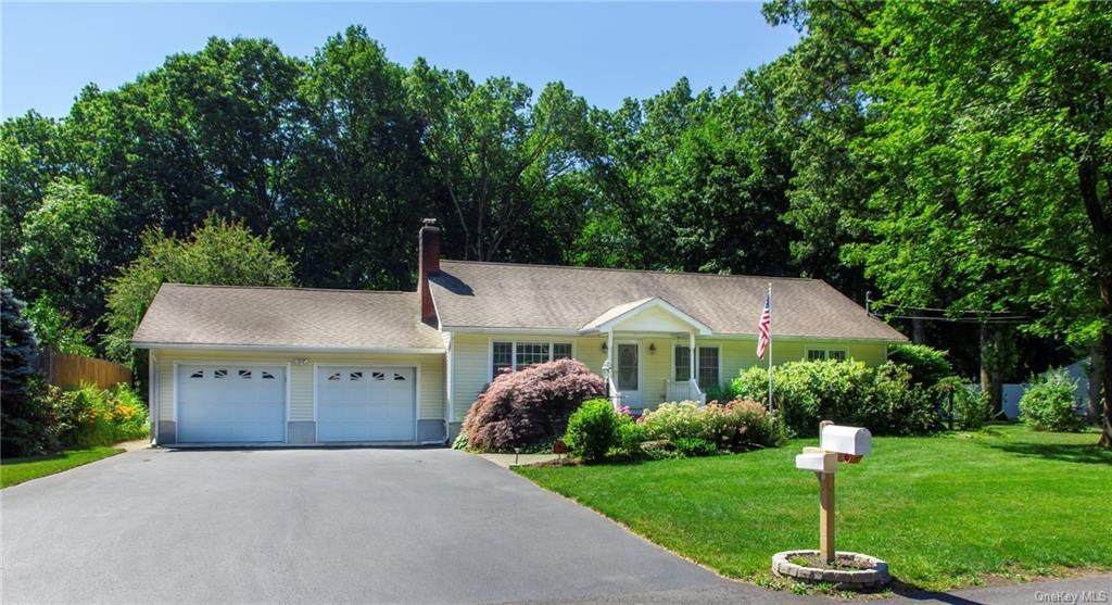 44 Lorraine Boulevard - Photo 1