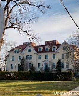 325 Highland Avenue - Photo 1