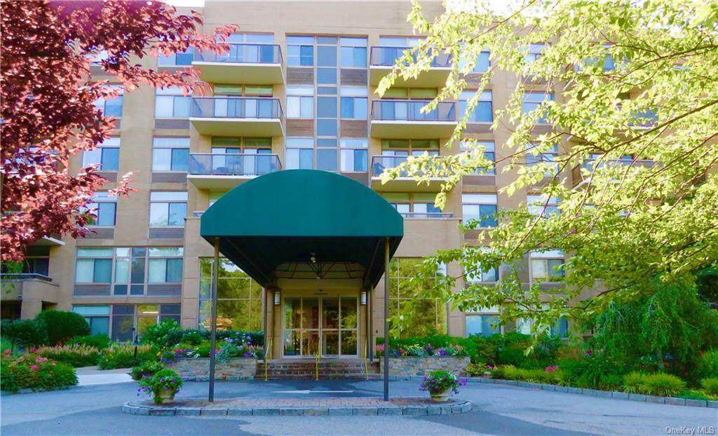 35 Chatsworth Avenue - Photo 1