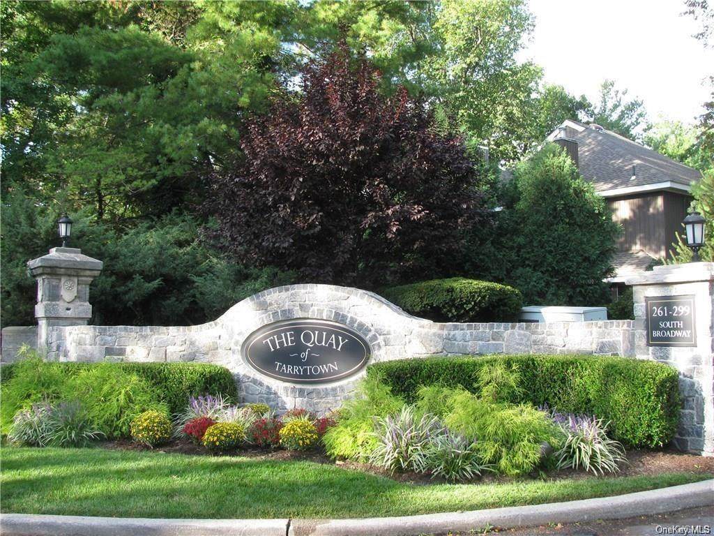 289 Broadway - Photo 1