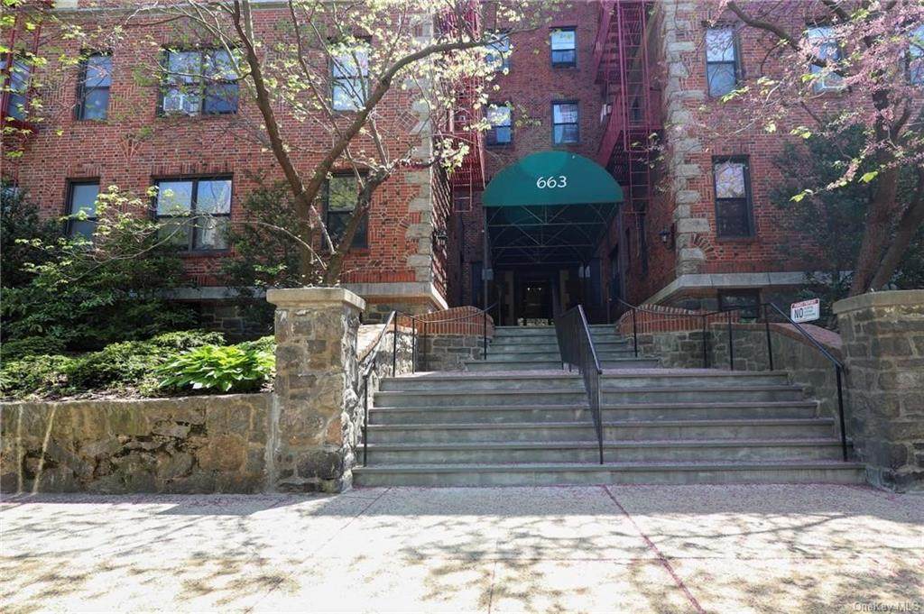 663 Locust Street - Photo 1