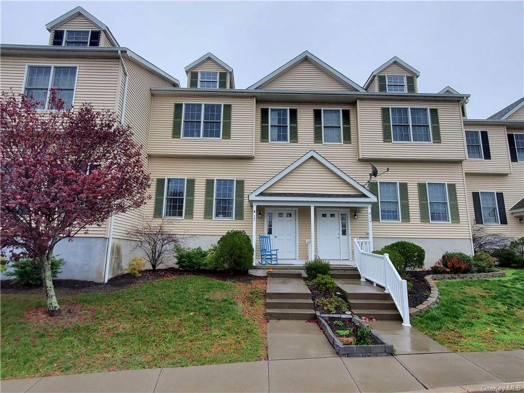 22 Hudson Circle - Photo 1
