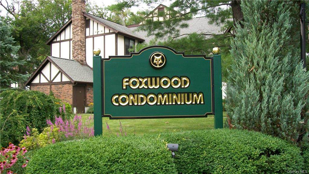 56 Foxwood Drive - Photo 1