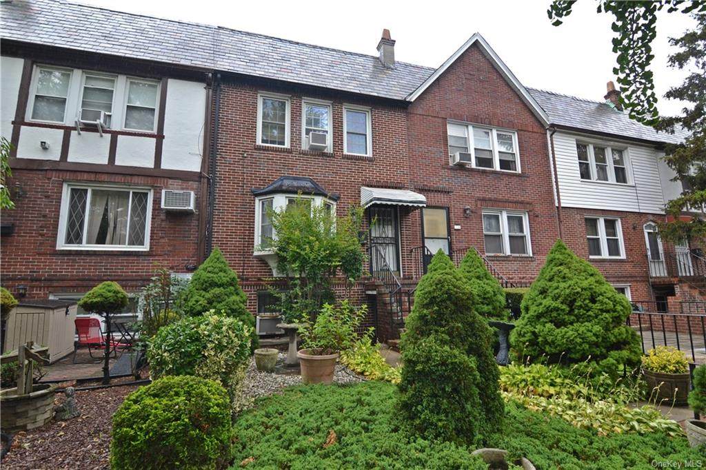 2146 46th Street - Photo 1
