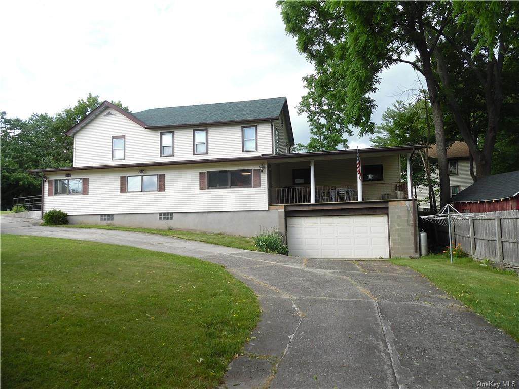 138 Pine Street - Photo 1