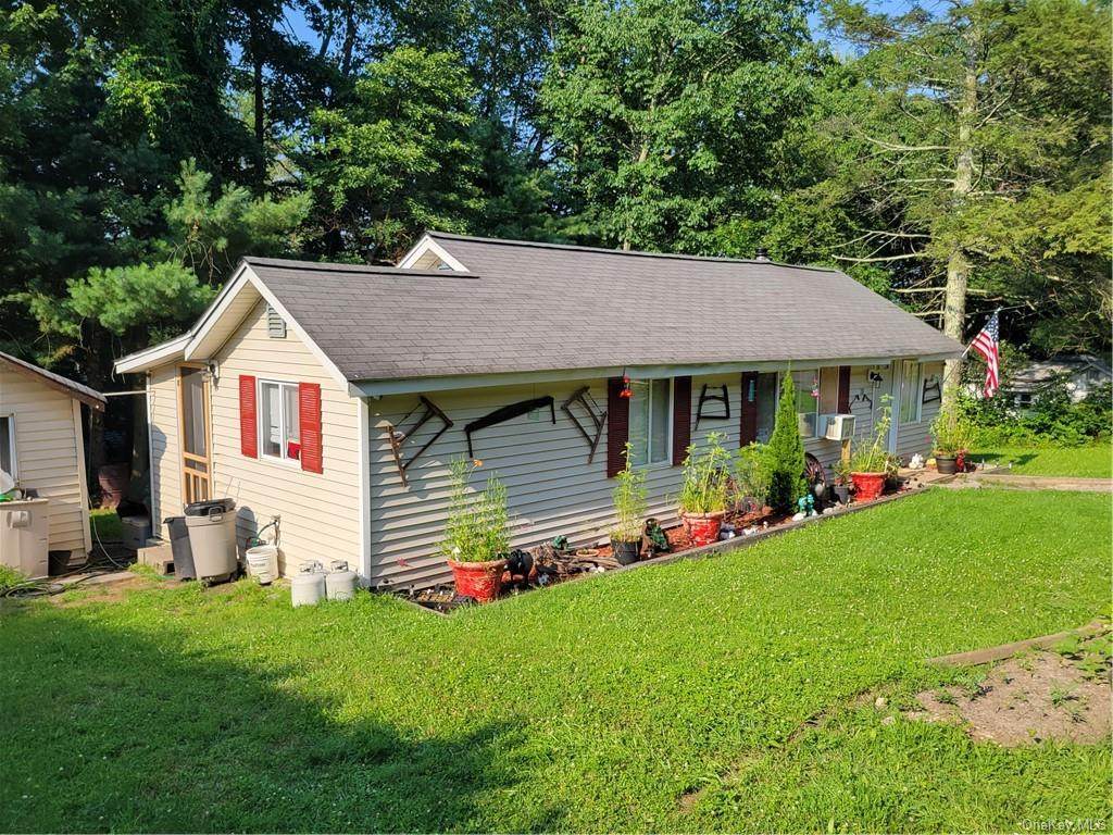 28 Arbutus Trail - Photo 1