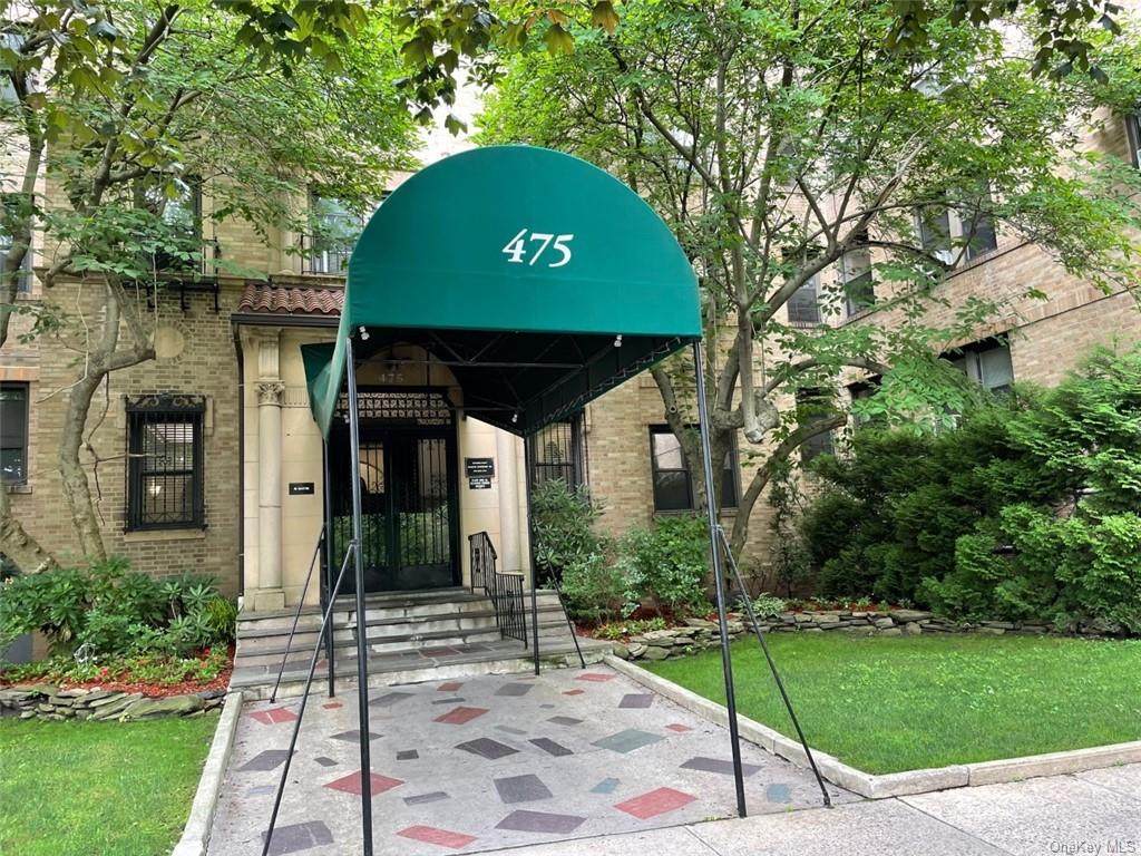 475 Bronx River Road - Photo 1