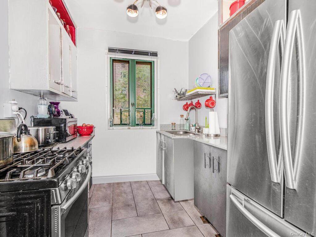 1410 East Avenue - Photo 1