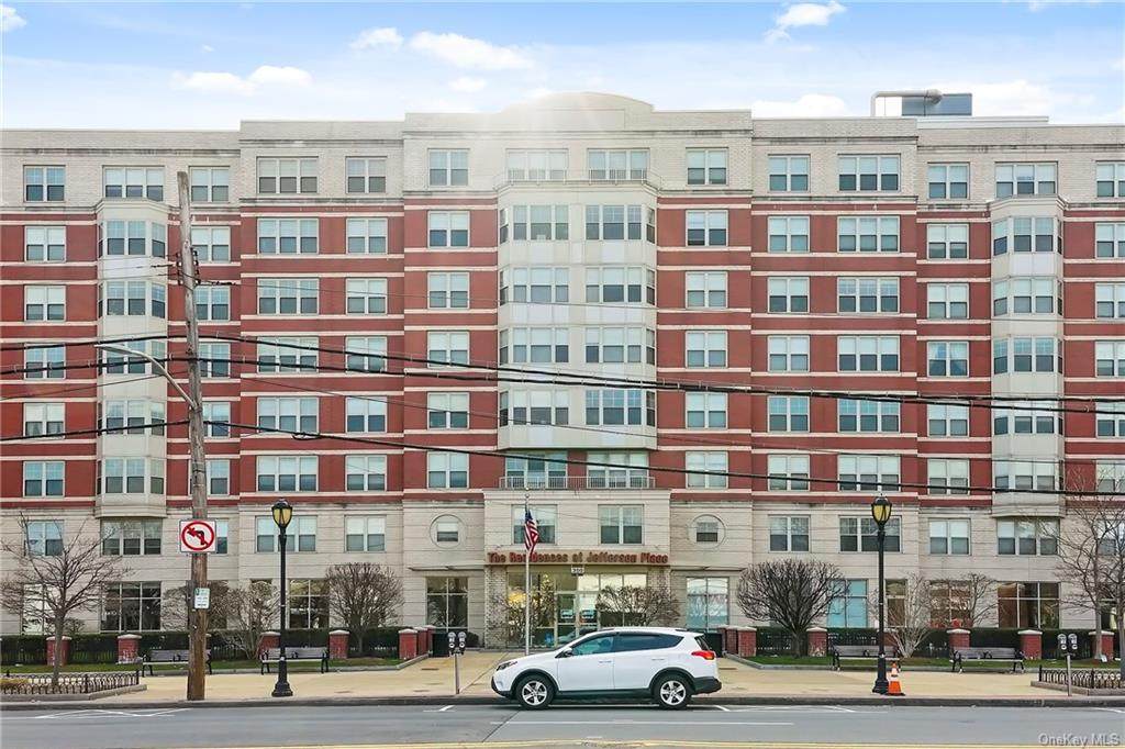 300 Mamaroneck Avenue - Photo 1