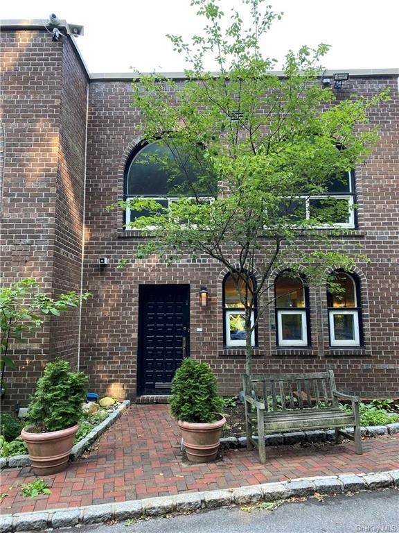4481 Douglas Avenue - Photo 1