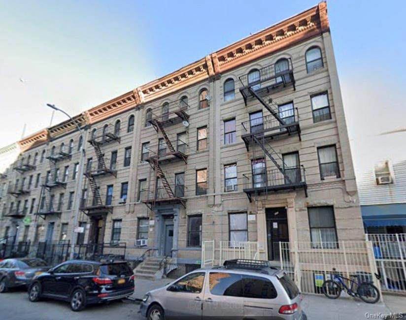 504 Jackson Avenue - Photo 1