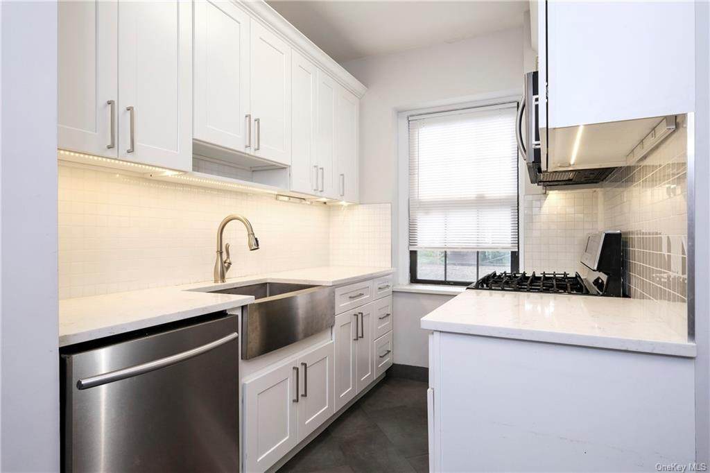 178 Garth Road - Photo 1