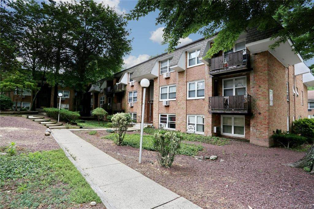 180 Kearsing Parkway - Photo 1