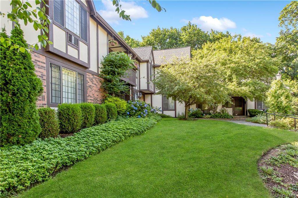 28 Manville Lane - Photo 1