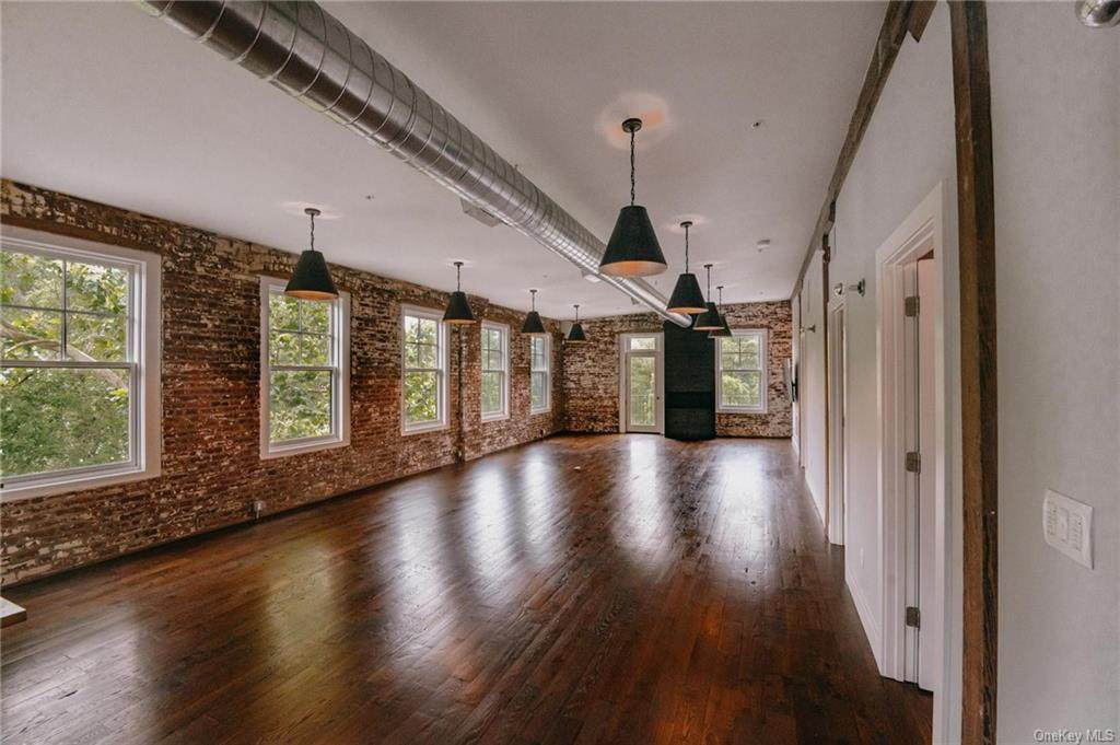 11 Creek Drive - Photo 1