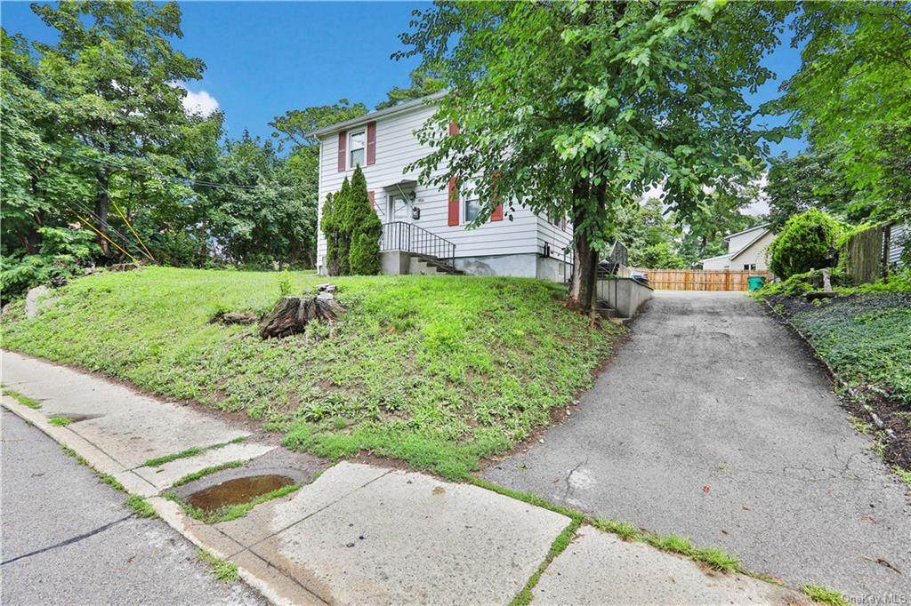 956 Wolcott Avenue - Photo 1