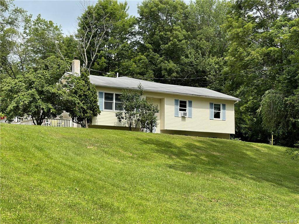 112 Robinson Lane - Photo 1