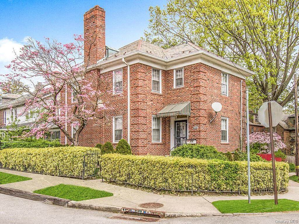 6000 Tyndall Avenue - Photo 1