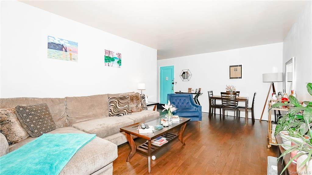 2630 Kingsbridge Terrace - Photo 1
