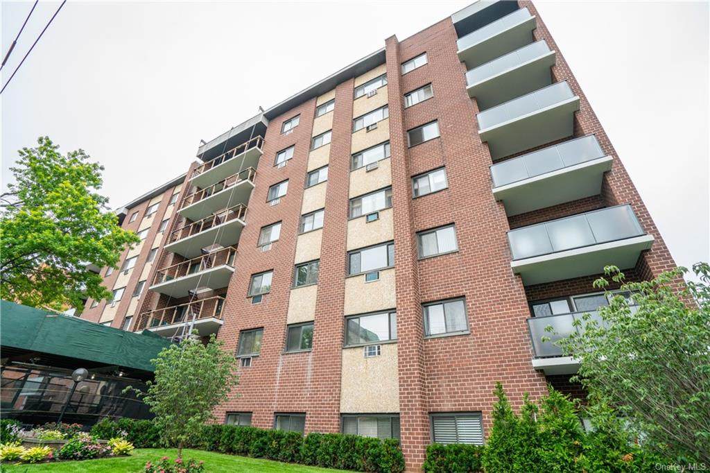 395 Westchester Avenue - Photo 1