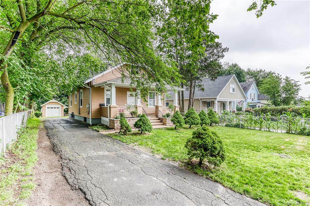 32 2nd Avenue - Photo 1