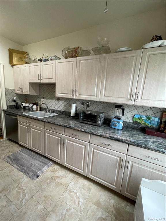 485 Pelham Road - Photo 1
