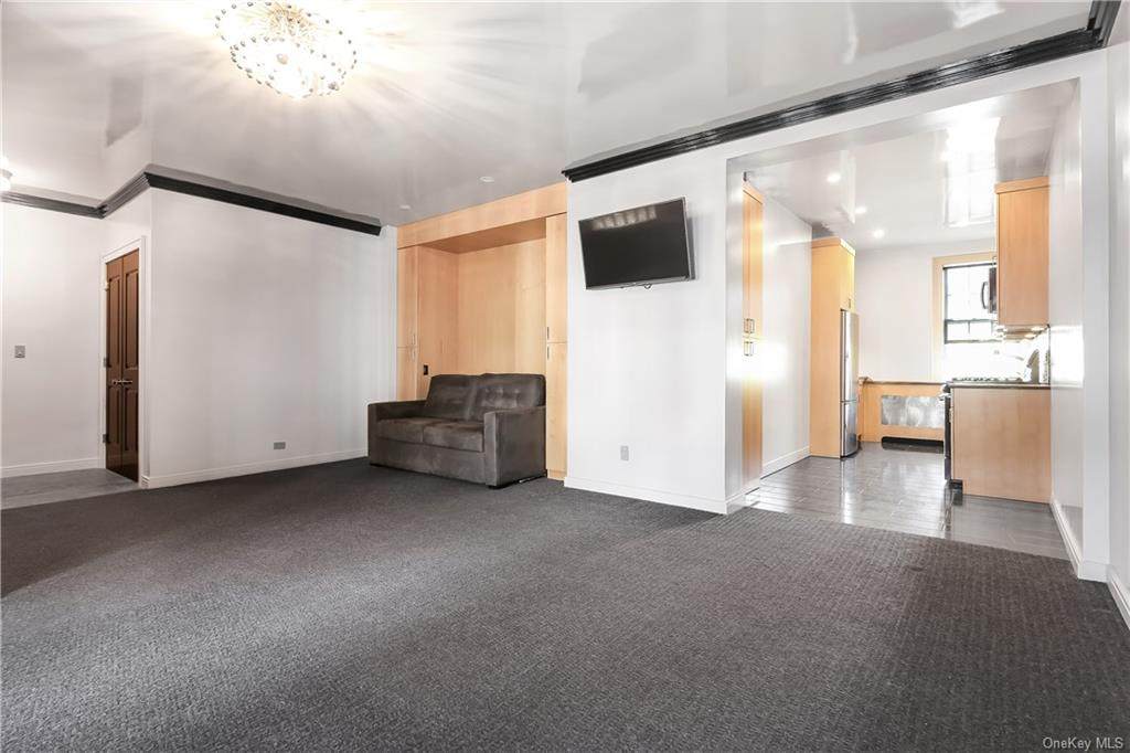 26 East Parkway - Photo 1