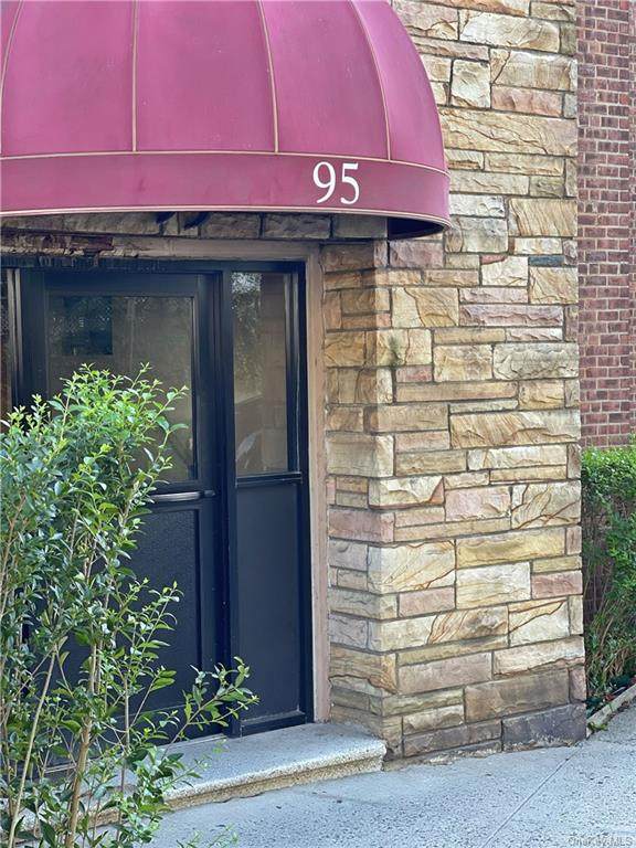 95 Sedgewick Avenue - Photo 1
